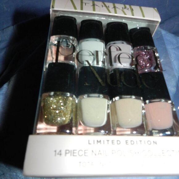 Tahari Perfect Nude 14 Pc Nail Polish Limited addition Collection set🆕🏃🏻💨⚡🚚 - Picture 8 of 16